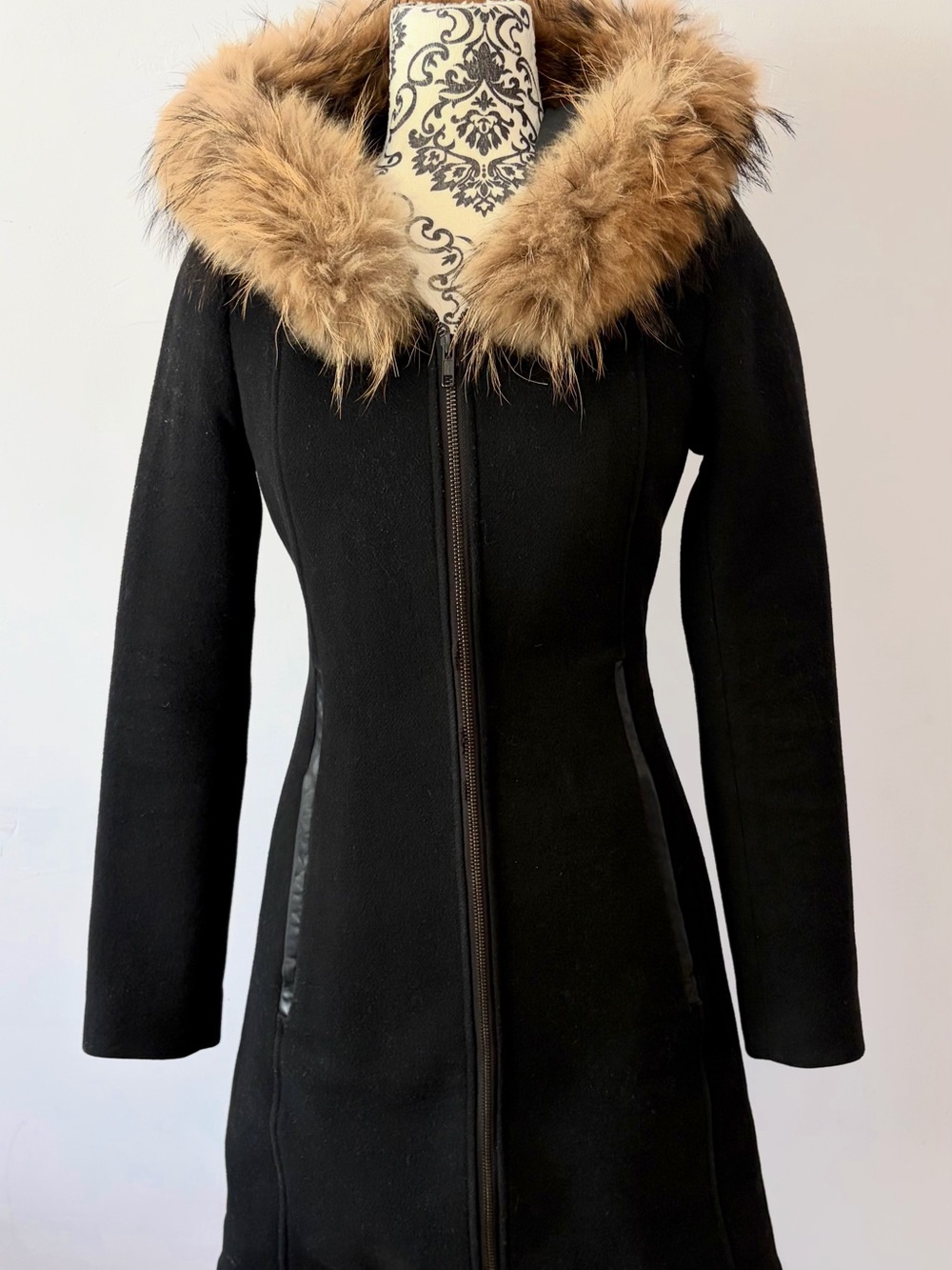 Soia & Kyo Black Wool Trench Coat with Tan Faux Fur Hood Trim XXS Also Fits XS